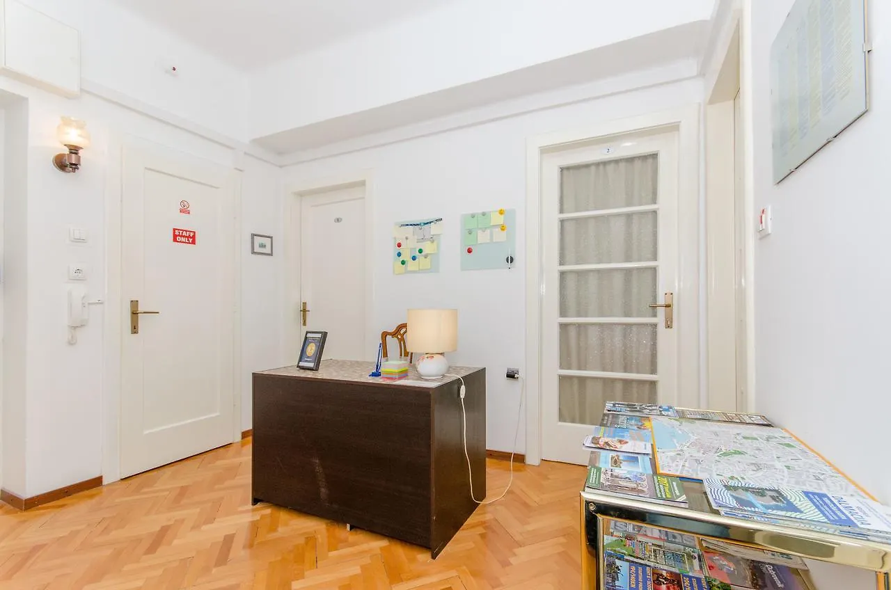 Guest House Levanda Split 3*,