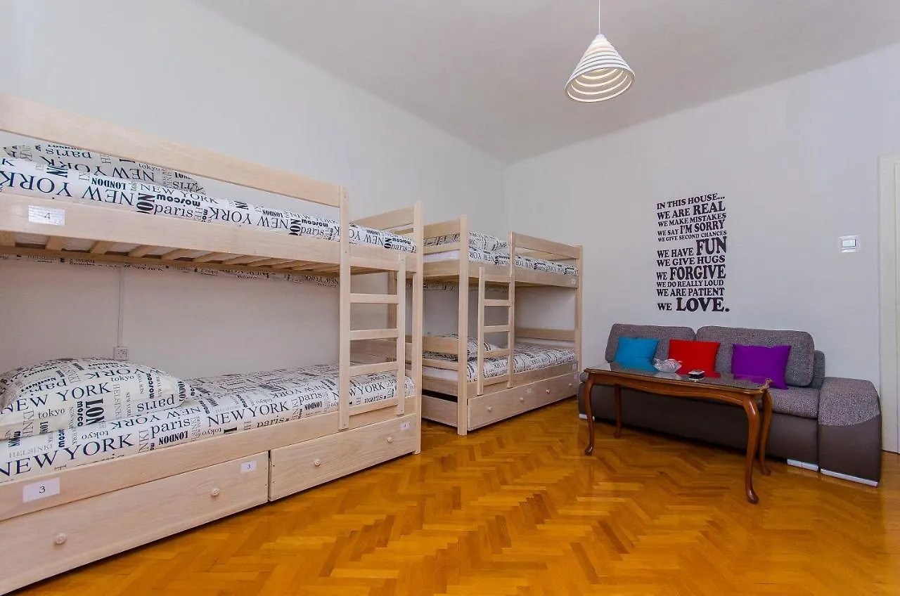 Guest House Levanda Split 3*,  Croatia