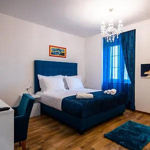 4* Pensión Center Luxury 2