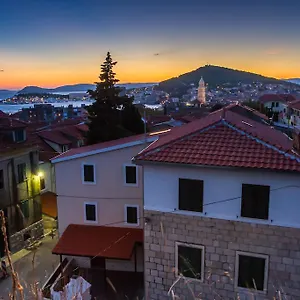 Vendégház & Toni, Split