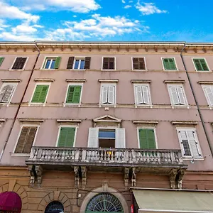 https://apartment-mia-rijeka-51000-2.primorje-gorskikotar.com